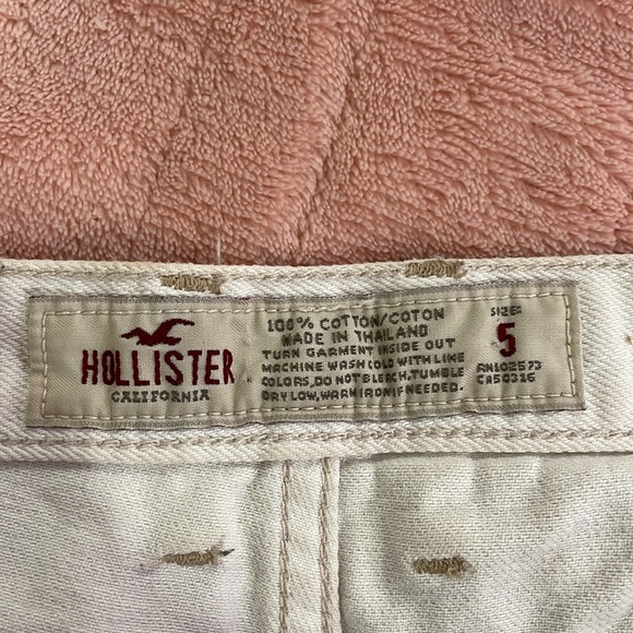 Shorts - Picture 3 of 3